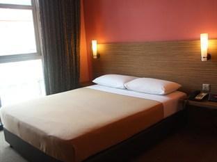 Classique Hotel Singapore Exterior photo